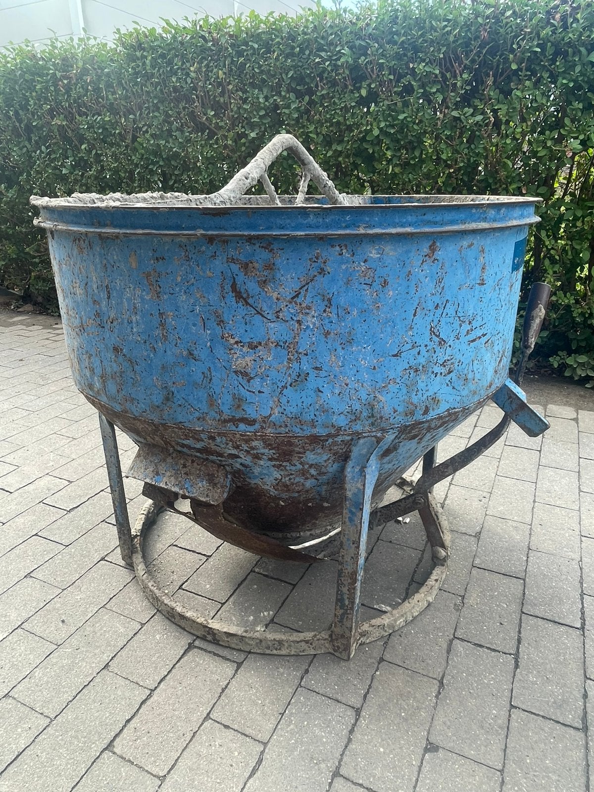 Betonkubel 350 liter, Doe-het-zelf en Verbouw, Betonmolens, Ophalen, Zo goed als nieuw