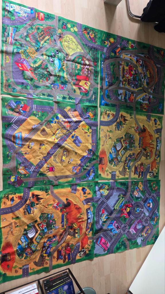 Groot speelkleed bestaande uit 6 delen van 72x80 cm., Kinderen en Baby's, Speelgoed | Speelkleden, Ophalen of Verzenden, Gebruikt