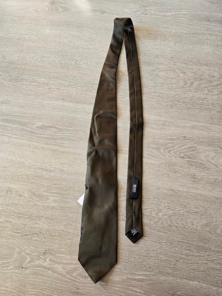Khaki heren stropdas Hugo Boss, Nieuw (KG5), Ophalen of Verzenden, Nieuw