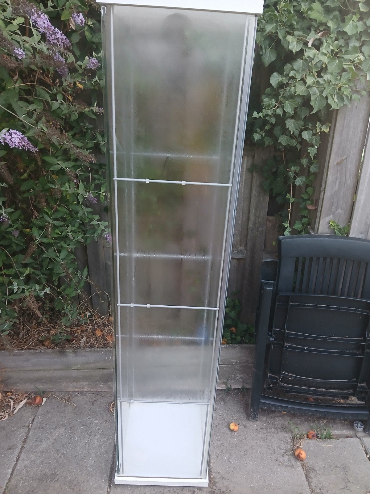 Hoge vitrinekast met glazen planken, Ophalen, Minder dan 50 cm, 200 cm of meer, Glas