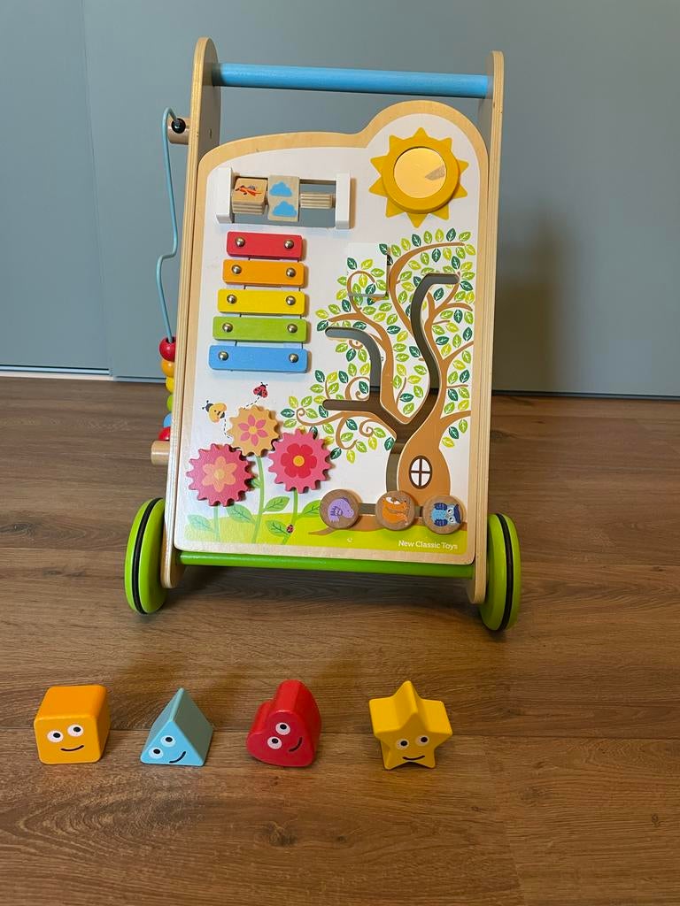 Houten loopwagentje met activiteitenbord, Ophalen, Zo goed als nieuw, Overige typen, Met wieltjes