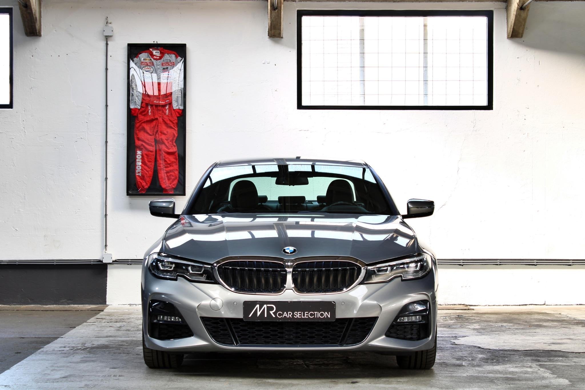 BMW 3-serie 320i High Executive M Sport | Apple Car Play | H, Auto's, BMW, 1998 cc, Achterwielaandrijving, Gebruikt, 4 cilinders