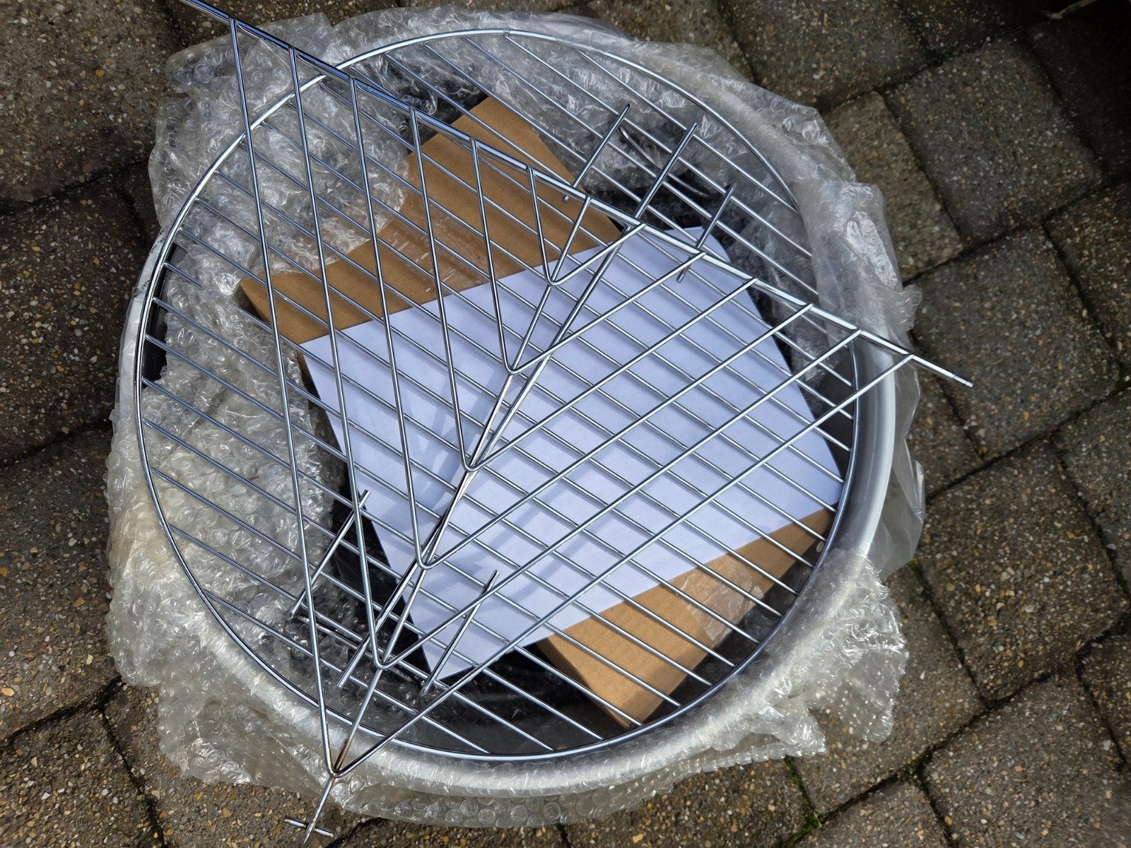 Nieuwe draagbare barbecue - Ideaal voor picknicks en camping, Ophalen, Nieuw, Onbekend