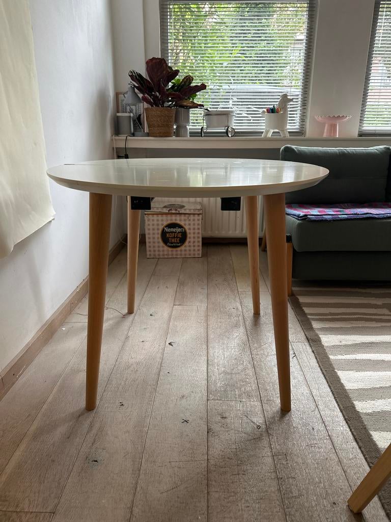 Kave home witte uitschuifbare  eettafel met houten poten, Ophalen, Gebruikt, 50 tot 100 cm, Vijf personen of meer