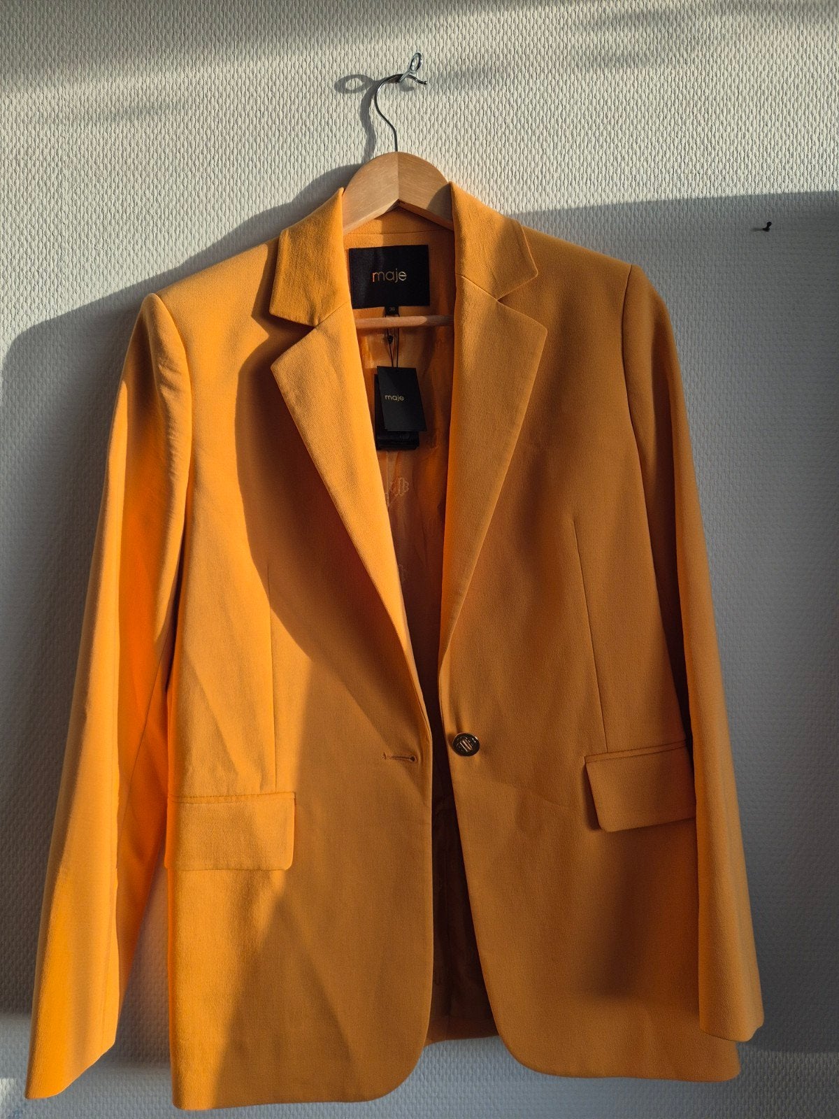 Maje Oranje Blazer - Nieuw met kaartjes, Maat 36 (S), Nieuw, Oranje, Ophalen of Verzenden, Maje