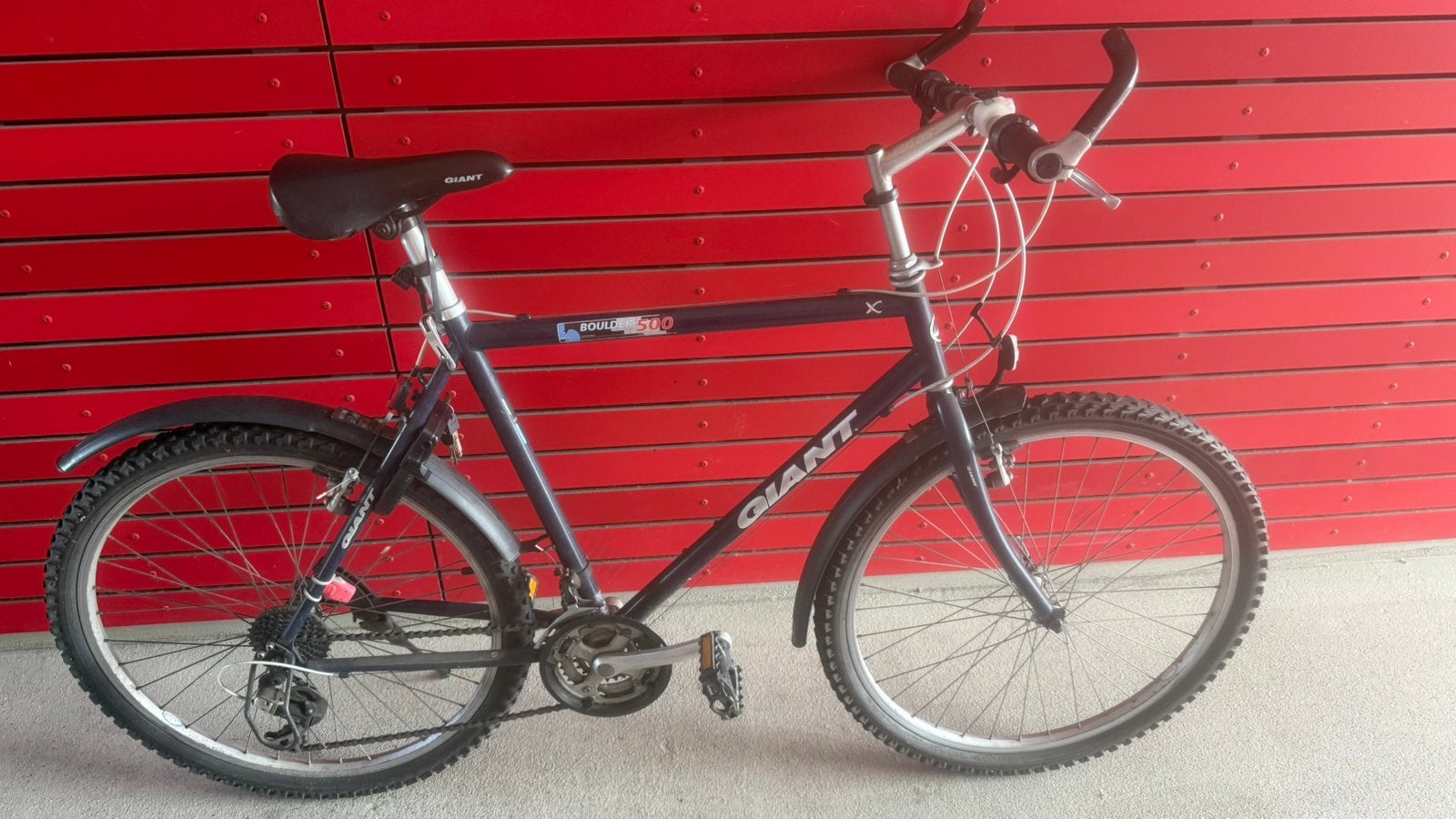 Leuke goed werkende MTB Giant Boulder 55cm 26inch 21 speed, Ophalen, Gebruikt, Velgrem, Giant