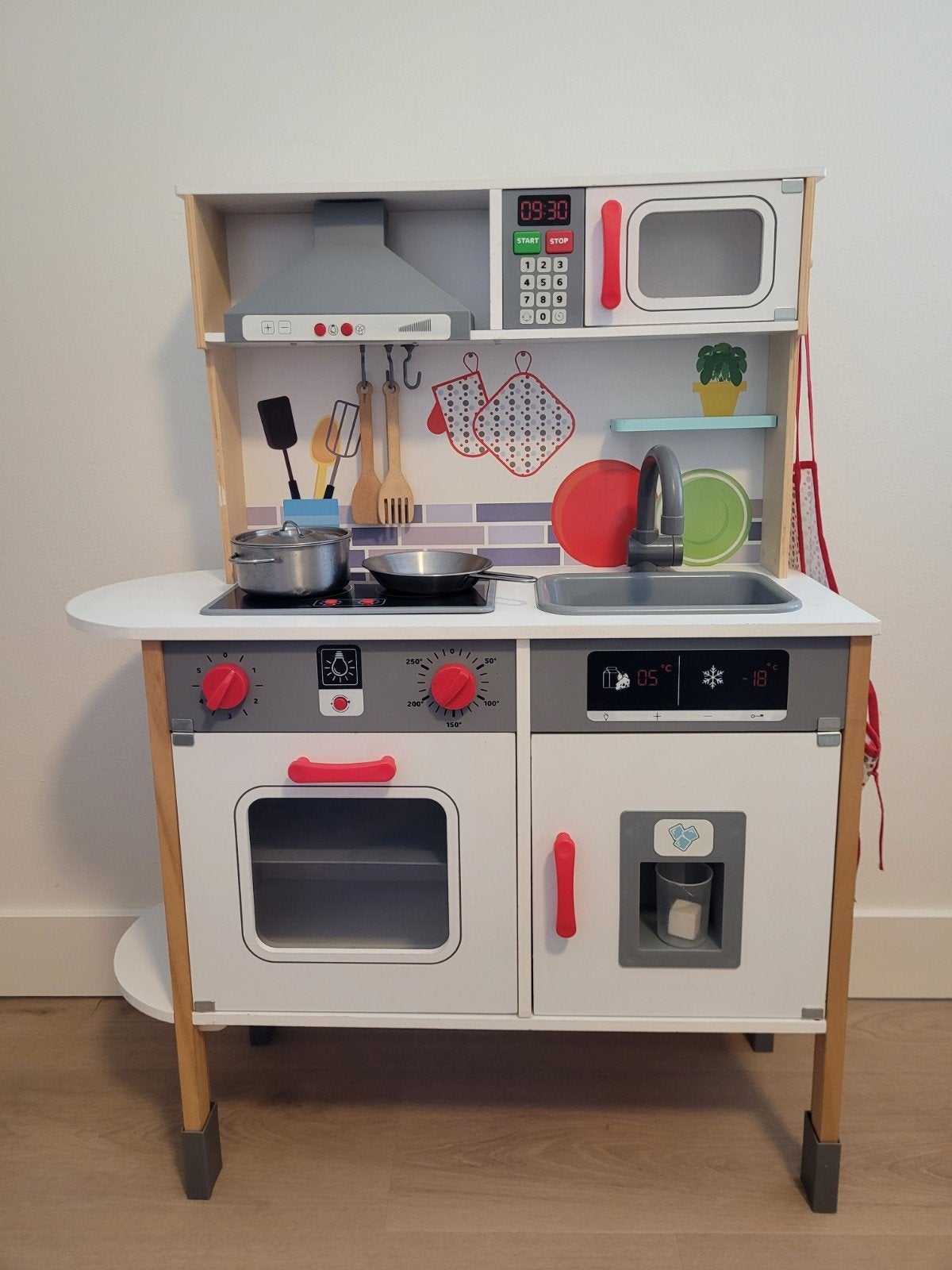 Houten speelkeuken – compleet met accessoires, lampjes, Ophalen, Gebruikt, Hout, Speelkeuken