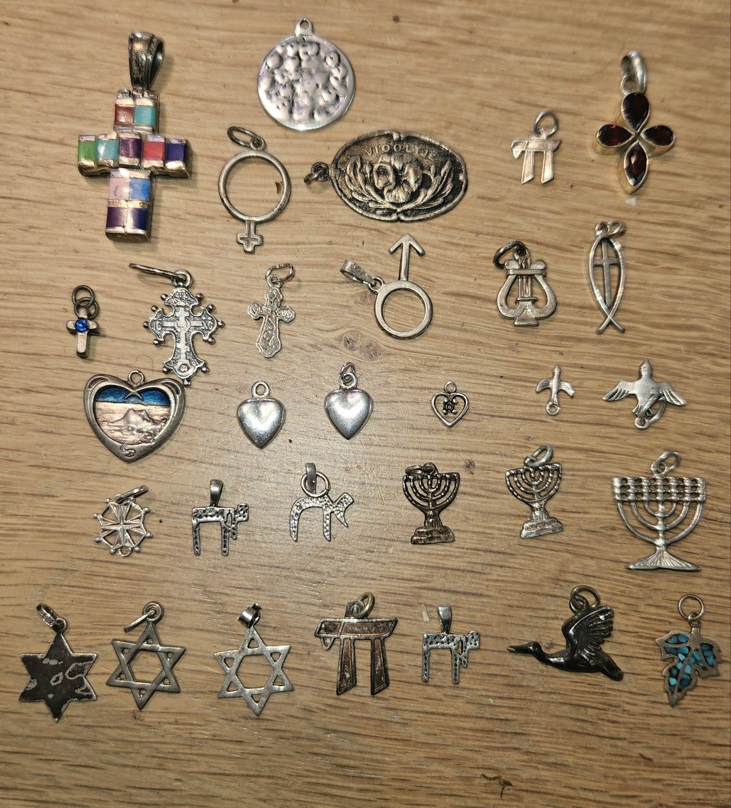 31 Zilveren Hangers 835 en 925 - Diverse Symbolen, Ophalen, Gebruikt, Zilver, Zilver