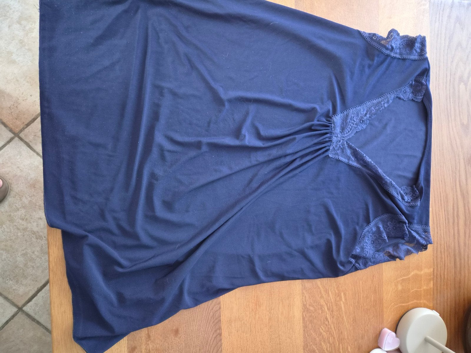 2 hemdjes maat 44, Ophalen of Verzenden, Zo goed als nieuw, Blauw, Broek of Spijkerbroek