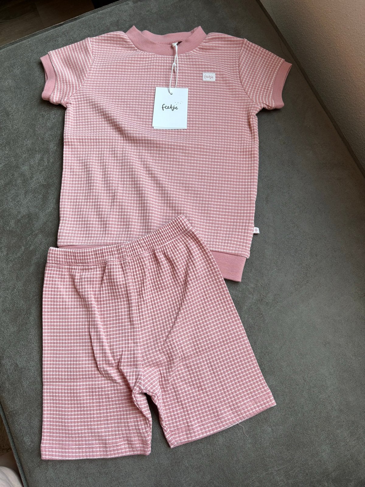 Feetje wafel pyjama maat 104 nieuw, Verzenden, Nieuw, Meisje, Nacht- of Onderkleding