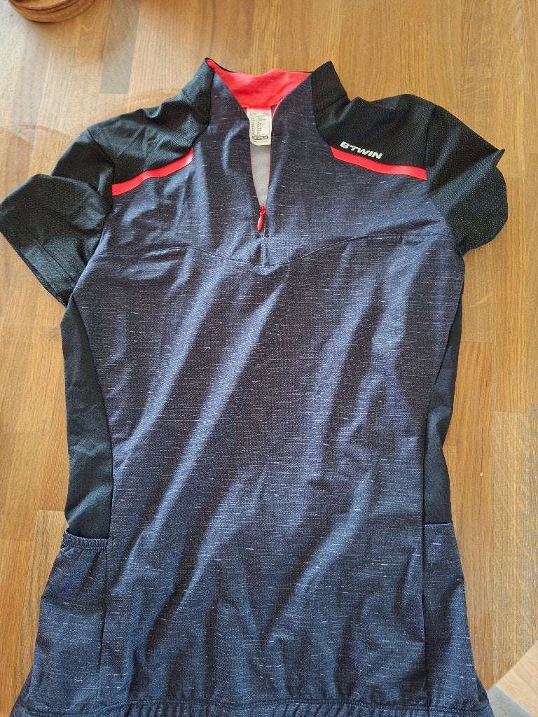 Fietskleding set. Maat xs., Zo goed als nieuw, Dames, Bovenkleding, Ophalen