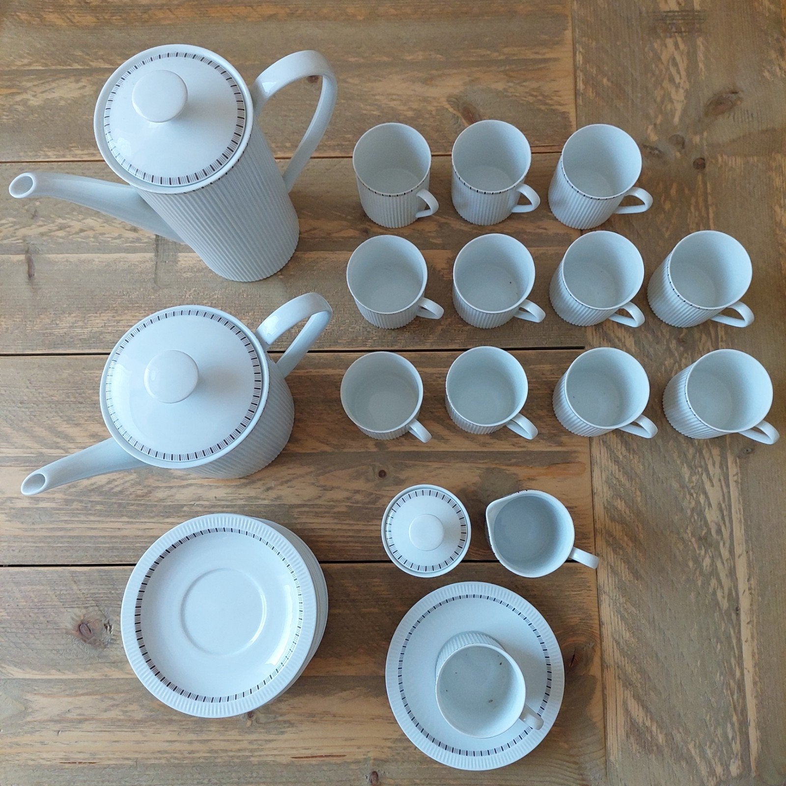 30-delig Koffie- en Theeservies - Wit met streepjes, Ophalen