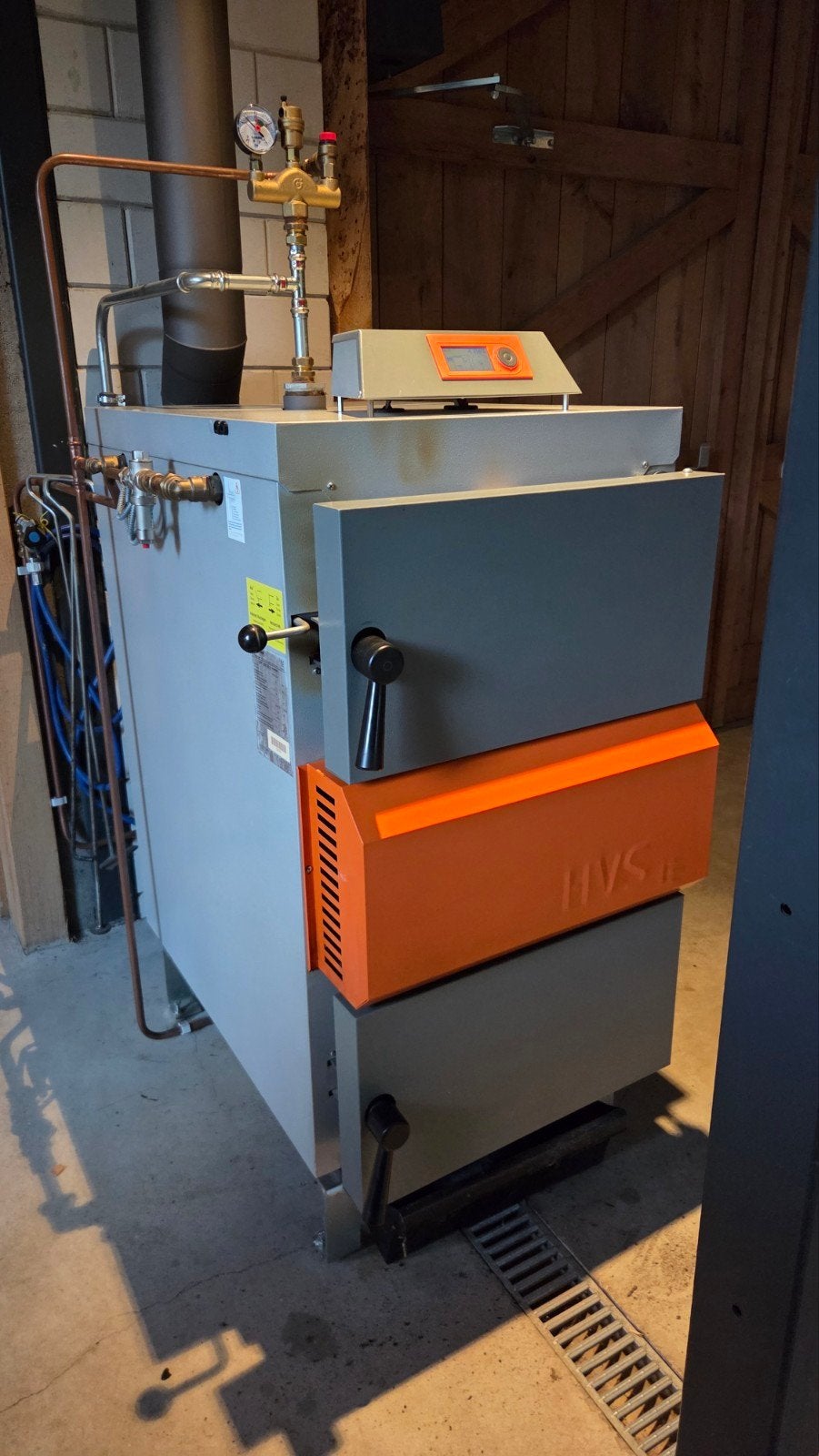 Solarbayer HVS25E/25kW houtvergassingsketel A+, Houtkachel, Ophalen of Verzenden, Zo goed als nieuw, Vrijstaand