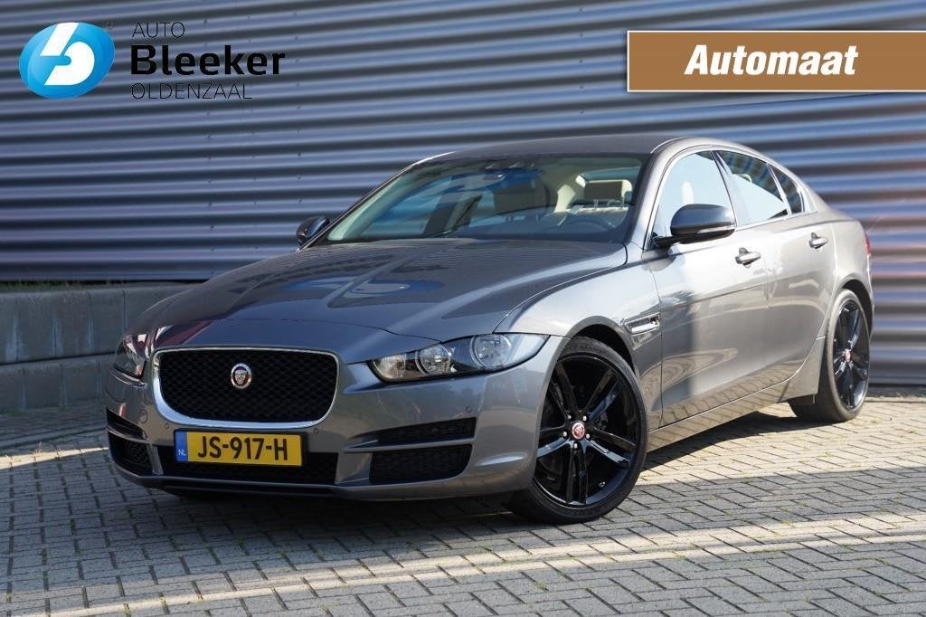 Jaguar Xe 2.0D 180PK Prestige Aut. AWD Ecc Navi Cruise Leer, Auto's, Automaat, 1518 kg, 4 cilinders, 179 pk