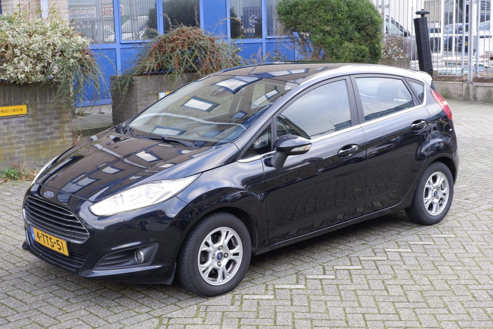 Ford Fiesta 1.6 TDCi Lease Titanium, Auto's, Voorwielaandrijving, Euro 5, Gebruikt, Zwart
