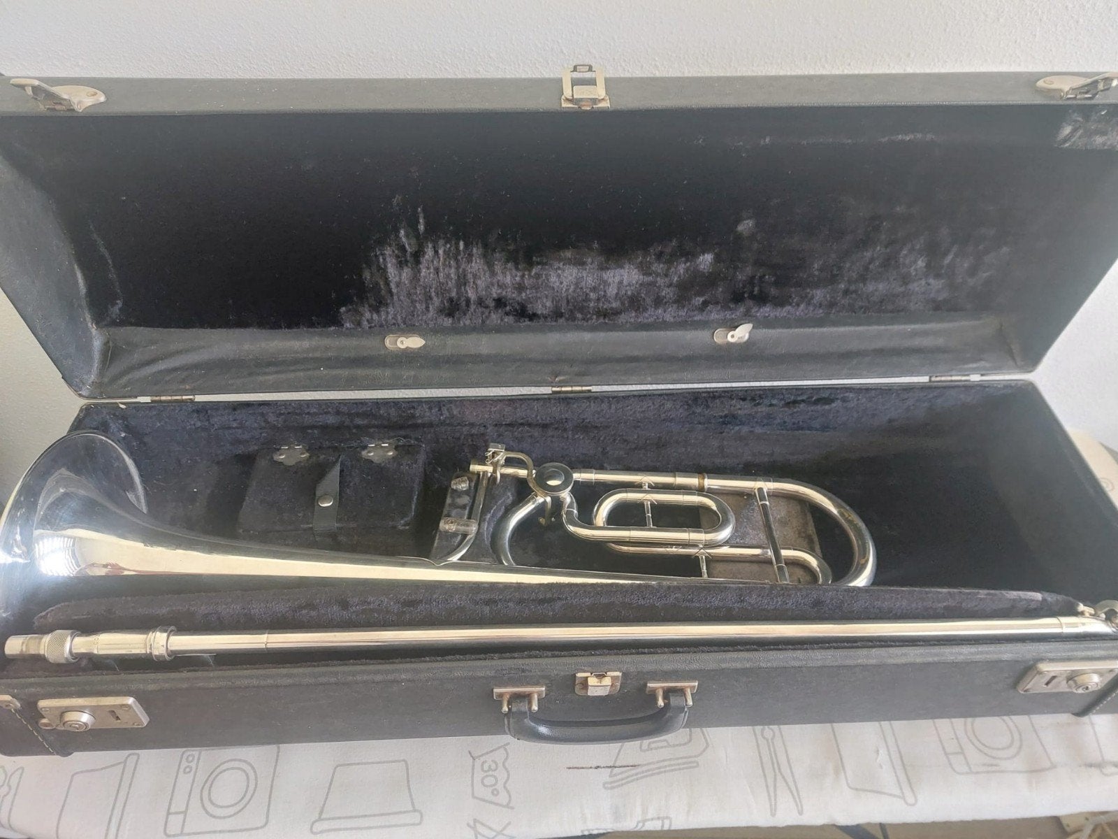 King 2104 Trombone, Muziek en Instrumenten, Ophalen, Gebruikt, Met koffer