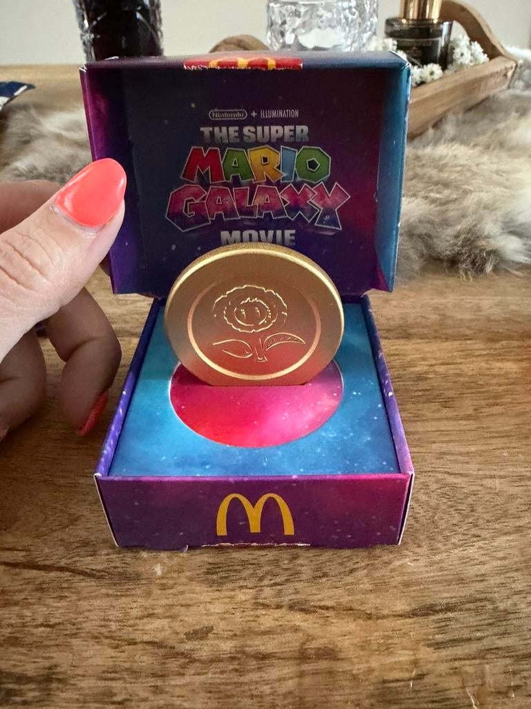 Mario munt, Ophalen of Verzenden, Zo goed als nieuw, Speelkaart(en)