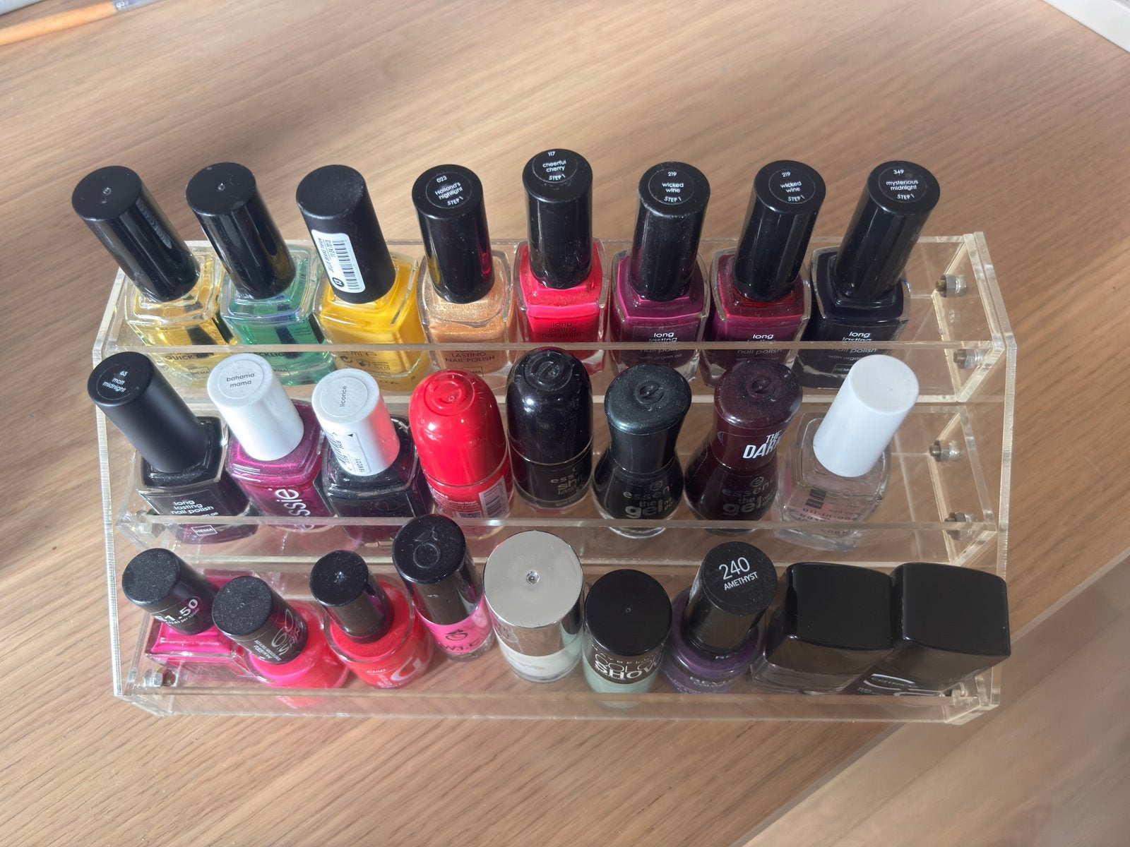32 flesjes nagellak, Ophalen of Verzenden, Gebruikt, Overige kleuren, Handen en Nagels