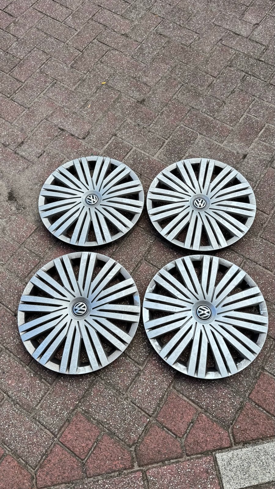 15 inch wieldoppen VW - Gebruikt, prima voor 2e ronde, Ophalen of Verzenden, Gebruikt