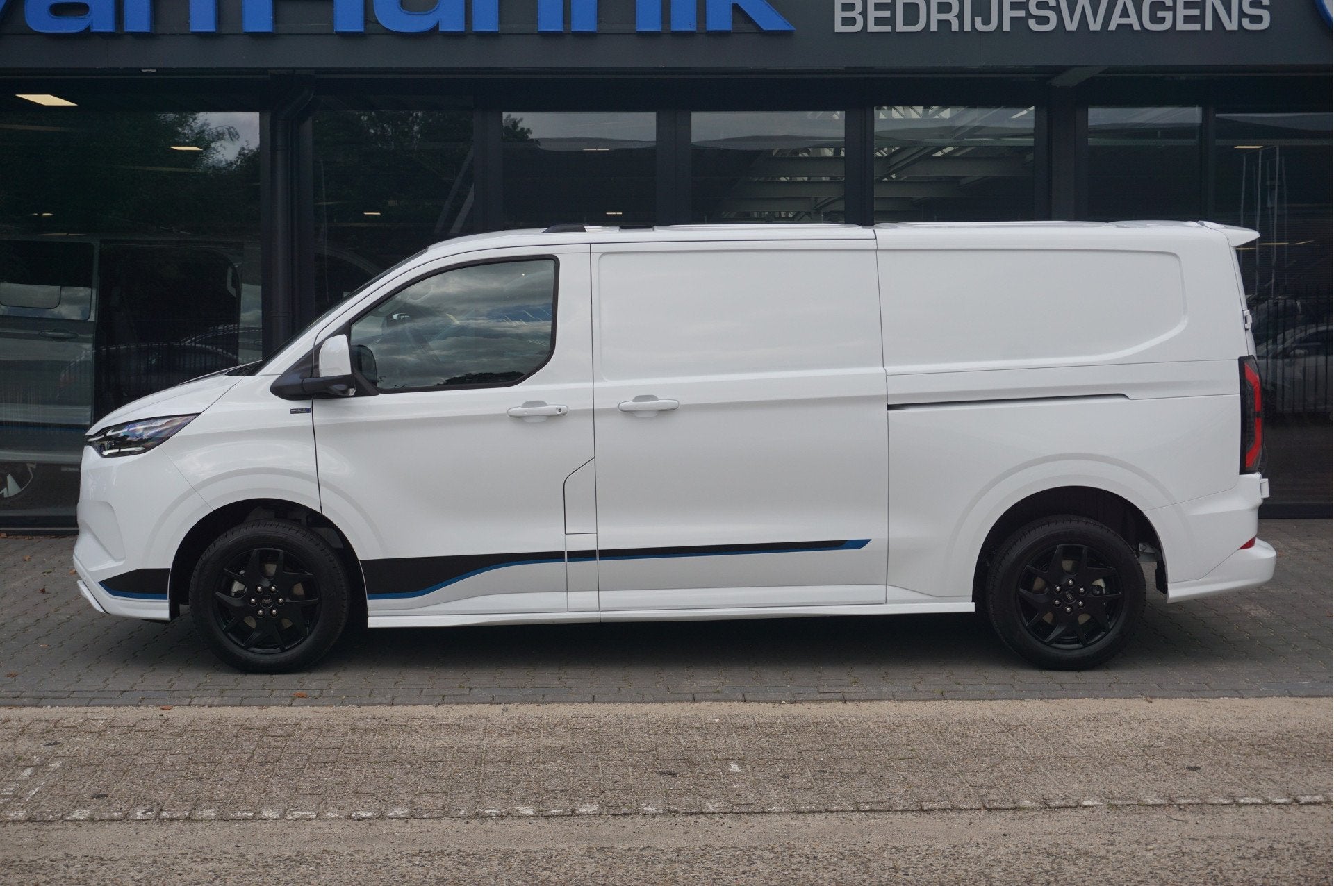 Ford Transit Custom 340L 218PK 71KWH Sport AUT Elektrisch Ap, Automaat, 0 cilinders, Gebruikt, 71 kWh