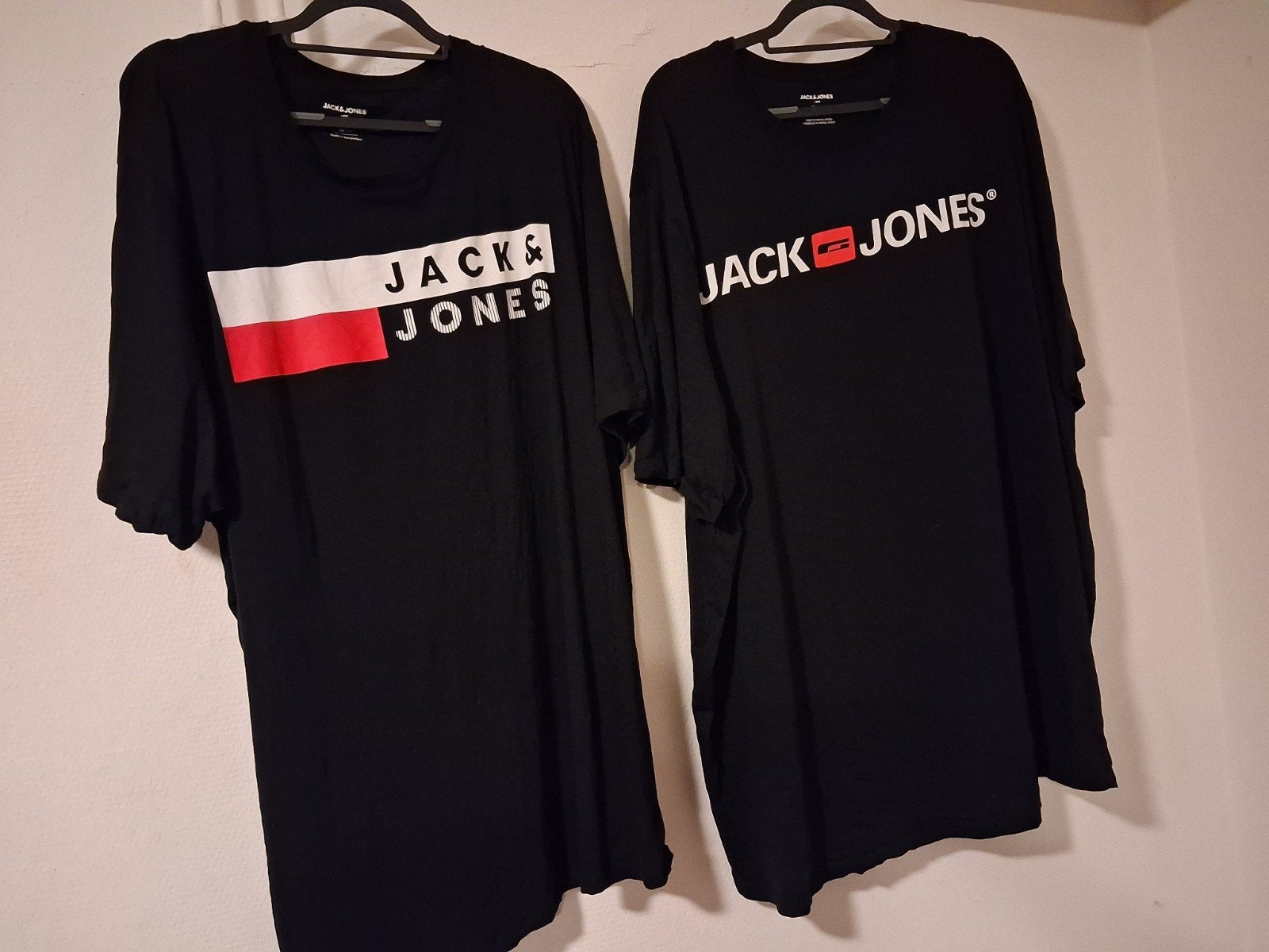 2 ZWARTE HEREN SHIRTS JACK EN JONES 6XL (NIEUW!!) (BEIDE 10), Kleding | Dames, Grote Maten, Verzenden, Zo goed als nieuw, Zwart