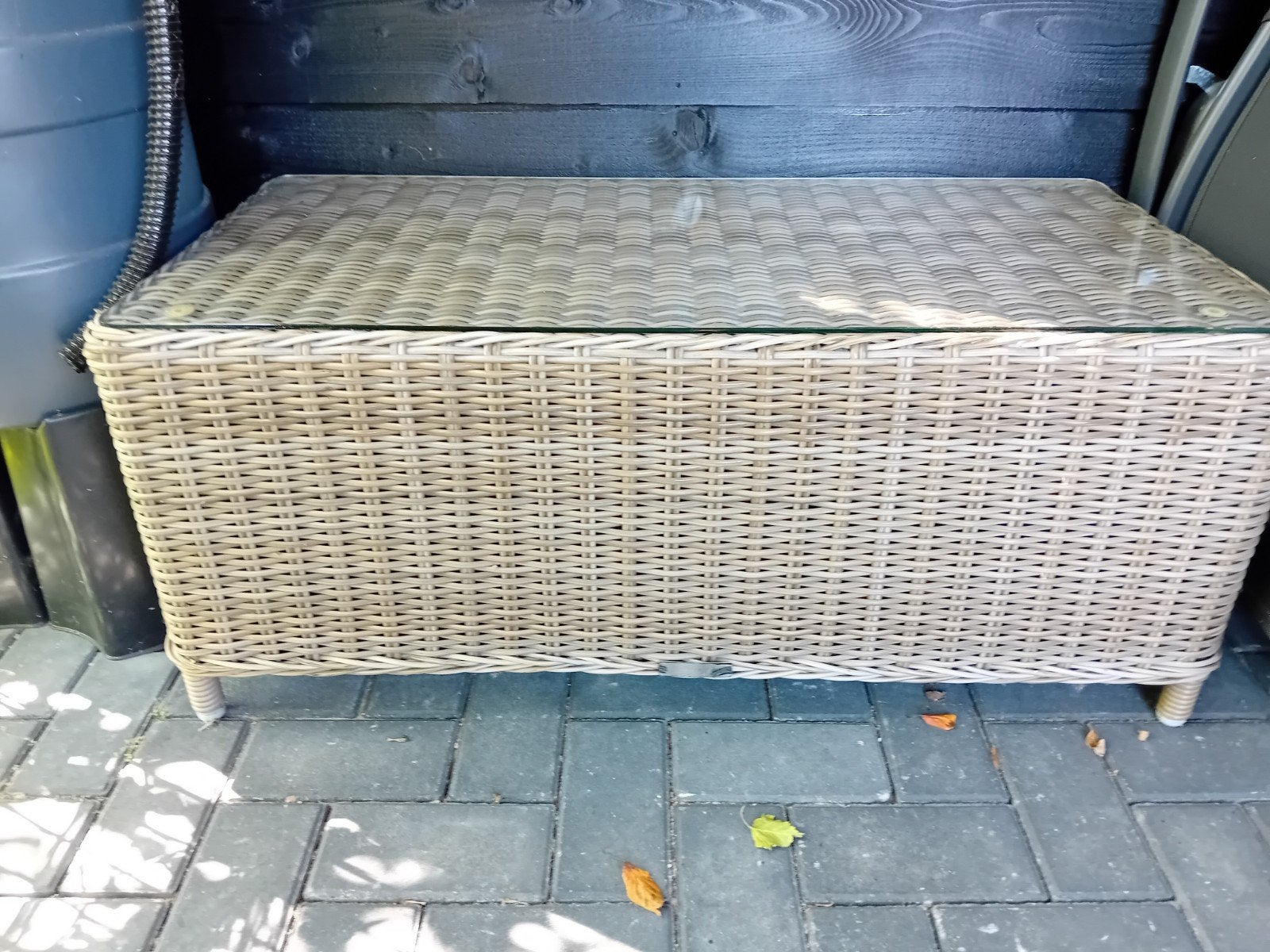 Wicker tuintafel met glazen blad, Ophalen, Gebruikt, Rechthoekig, Wicker