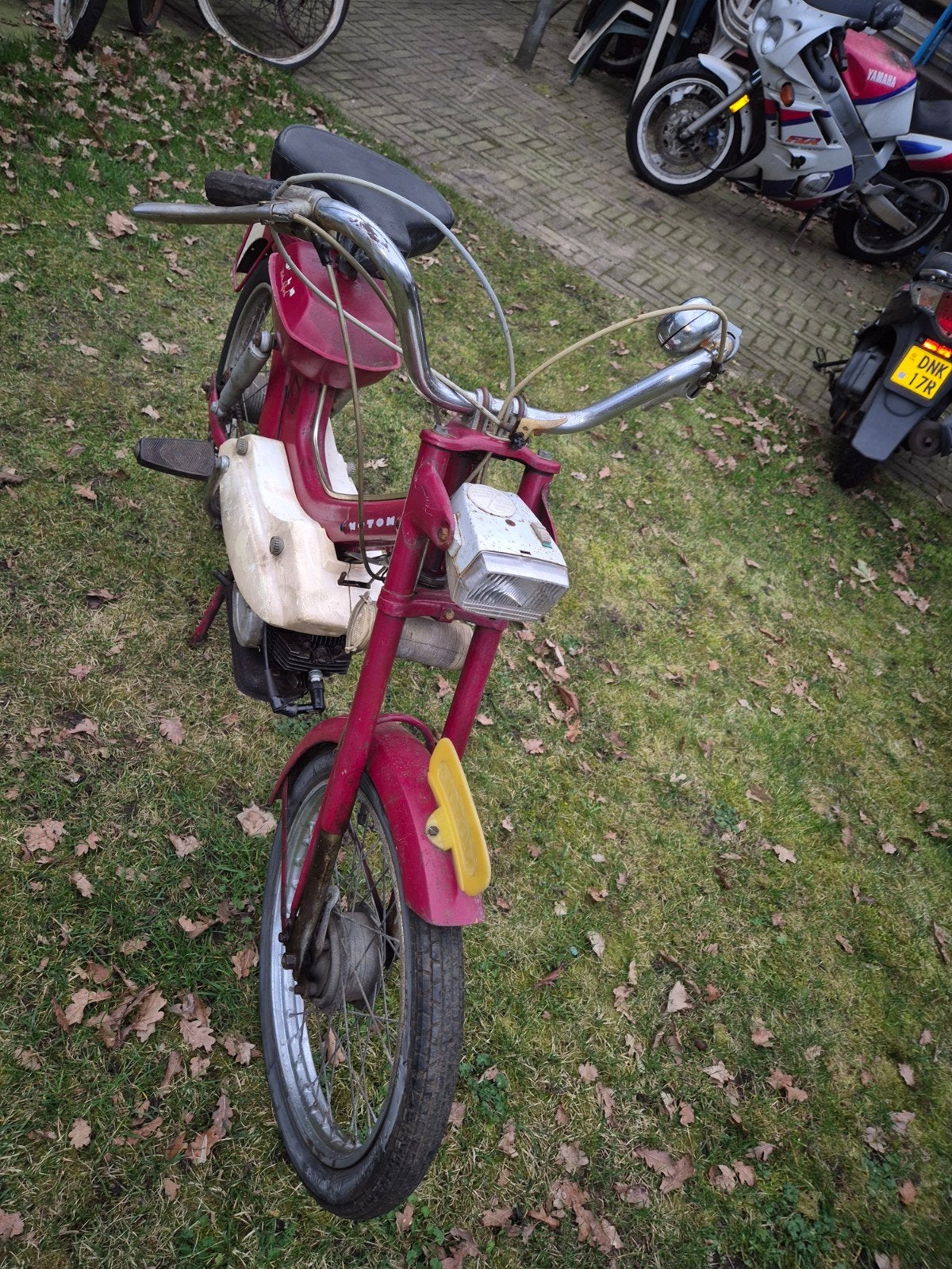 2x motom brommers, Fietsen en Brommers, Brommers | Oldtimers, Ophalen, Overige merken