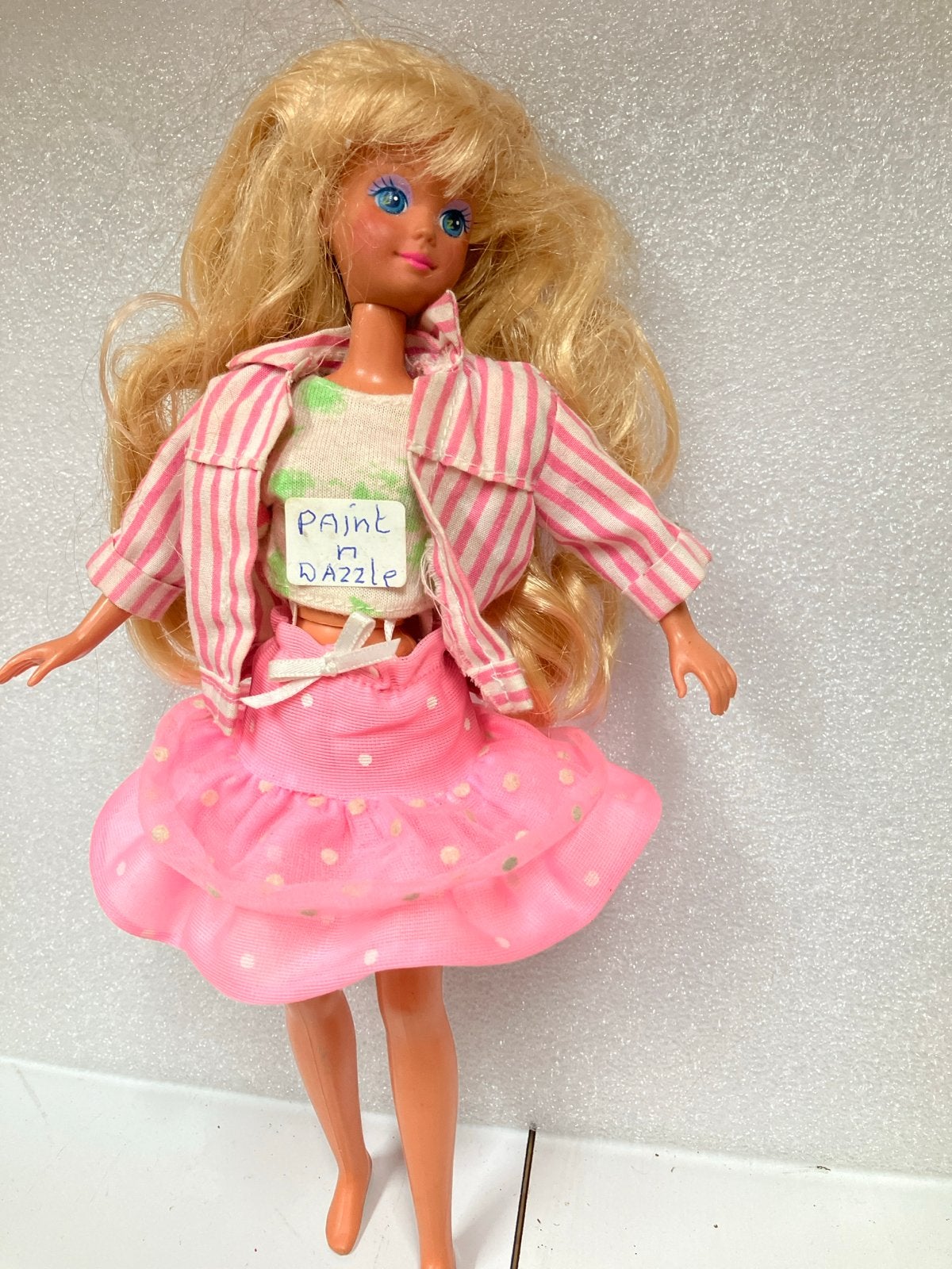Vintage Barbie pop uit 1987 met roze outfit, Ophalen of Verzenden, Gebruikt, Barbie