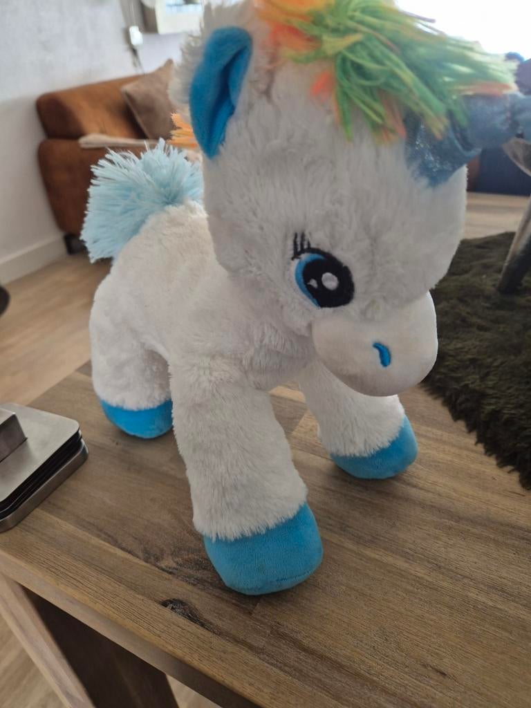 Eenhoorn knuffel wit met regenboog manen en staart, Ophalen, Overige karakters, Zo goed als nieuw, Middelgroot (20 tot 80 cm)
