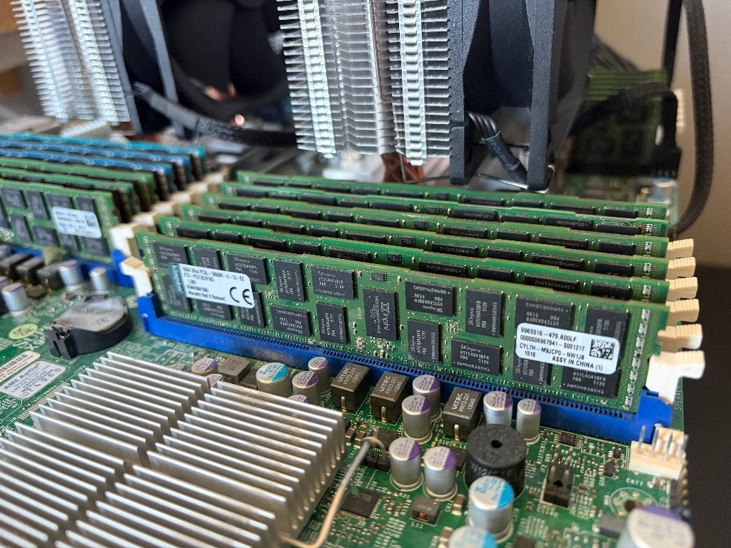256 GB Kingston DDR3 ECC RAM (16 sticks), DDR3, Ophalen of Verzenden, Zo goed als nieuw, Desktop