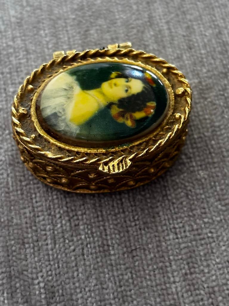 Vintage Pillendoosje Eliot Metalwear London met Portret, Ophalen of Verzenden
