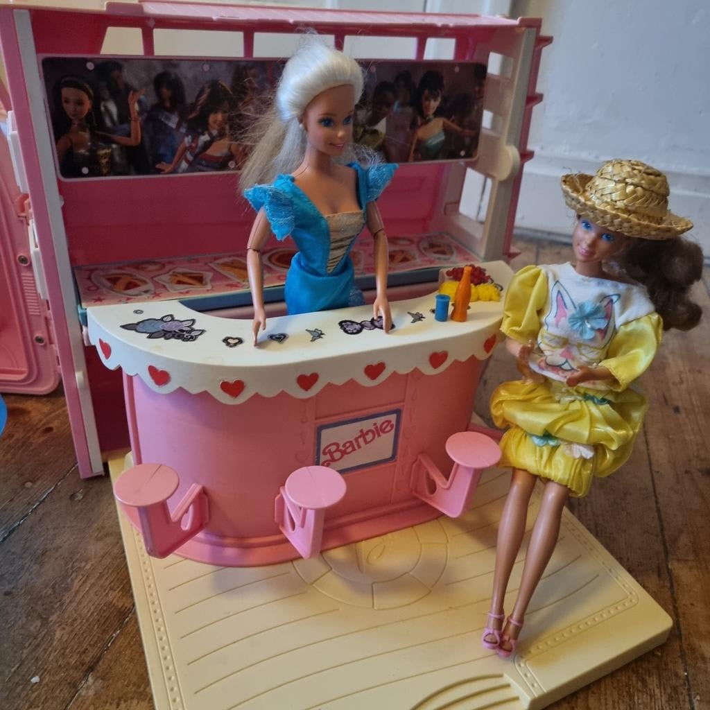 Vintage barbie bopt met barbies, bar inklapbaar, Ophalen of Verzenden, Gebruikt, Toebehoren