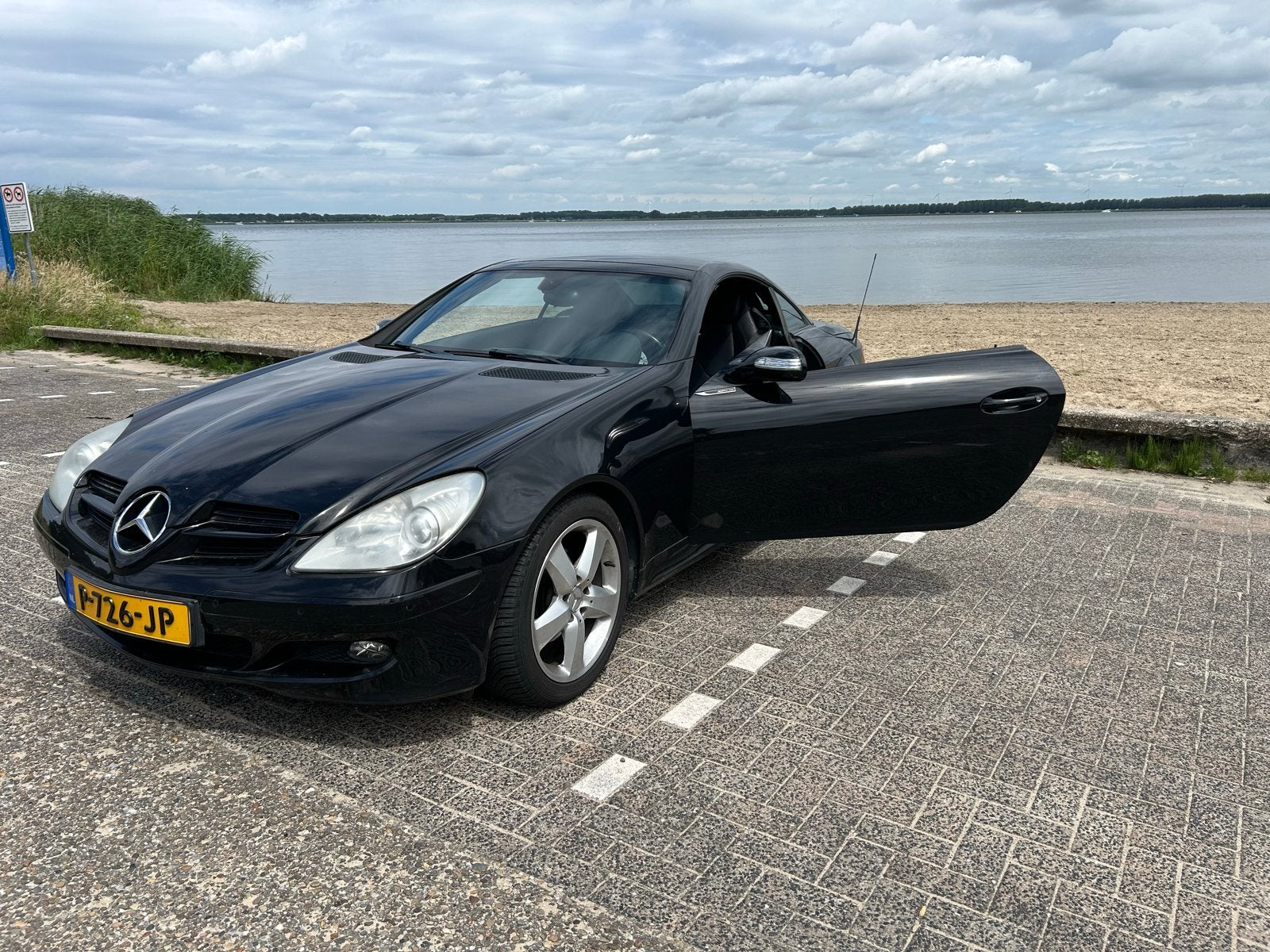 Mercedes-Benz Mercedes 2004 Zwart, 1796 cc, Geïmporteerd, 66 €/maand, 1290 kg