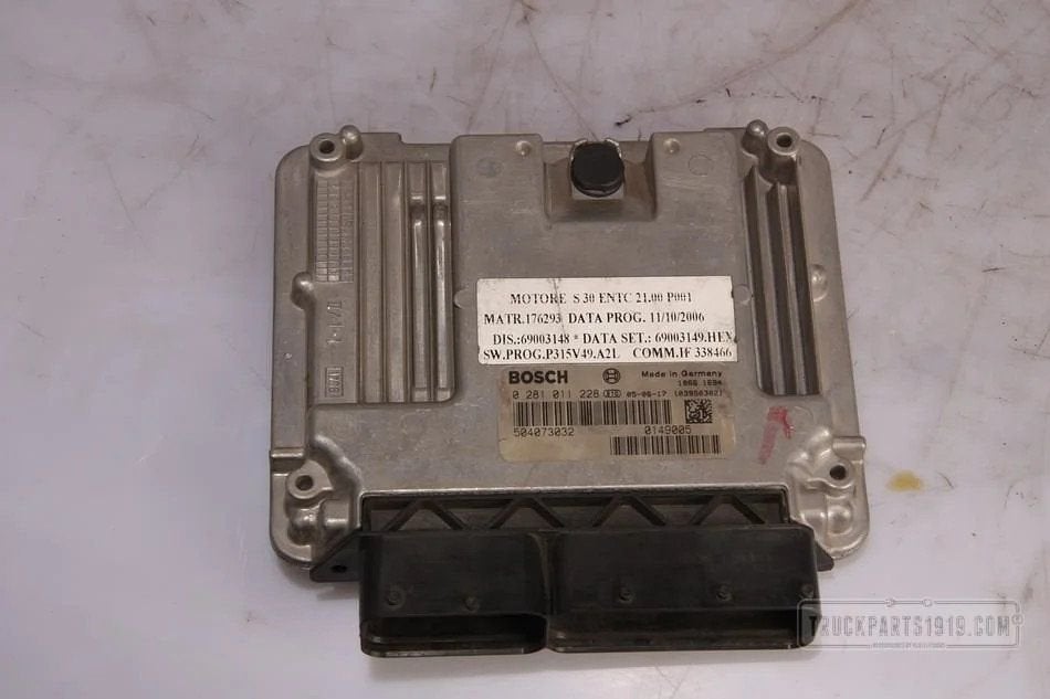 Iveco Electrical System Motorstuurdoos 281011228, Ophalen, Gebruikt, Iveco