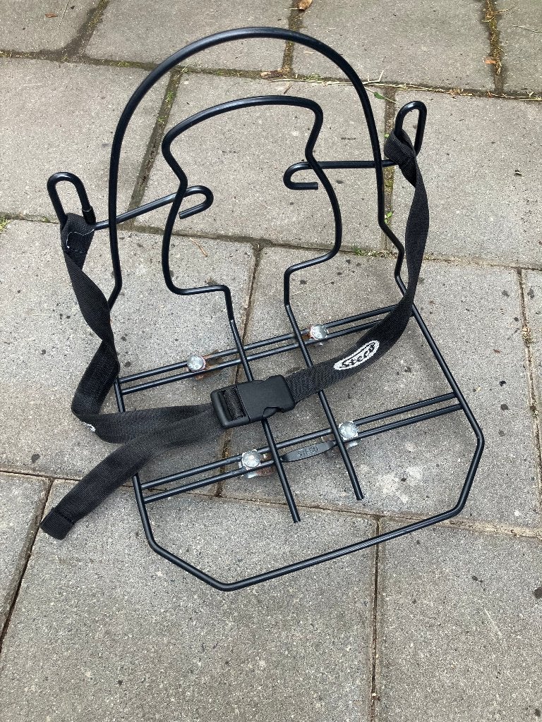 Steco drager monkey mee rugtas schooltas drager, Fietsen en Brommers, Fietsaccessoires | Bagagedragers, Ophalen, Gebruikt