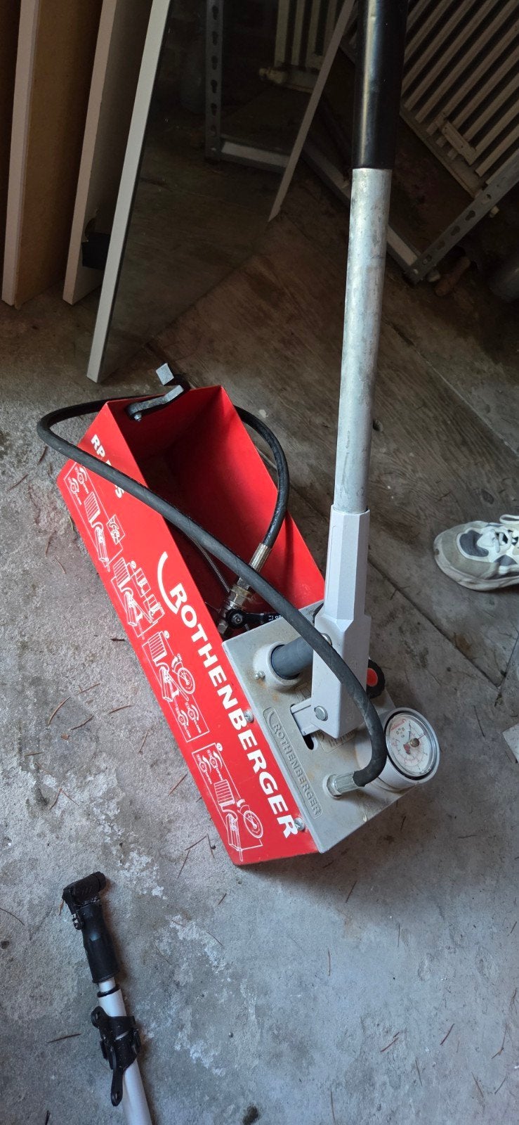 Rothenberger RP 50 Druktestpomp, Ophalen