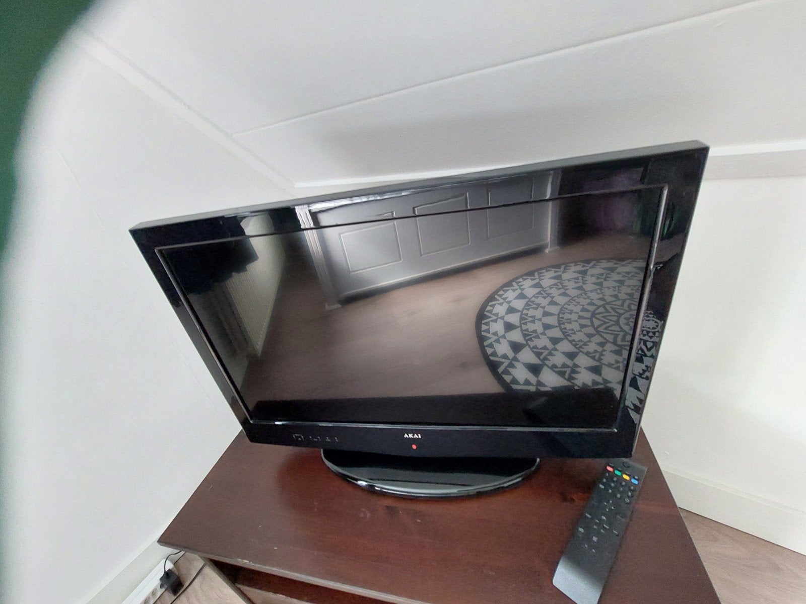 Akai LCD tv 27 inch, Ophalen, 60 tot 80 cm, 50 Hz, Overige merken