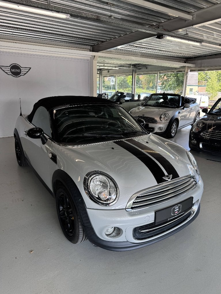 Foto 2 van Mini 1.6 Cooper Roadster 2012 Grijs ( 6 MAANDEN GARANTIE )