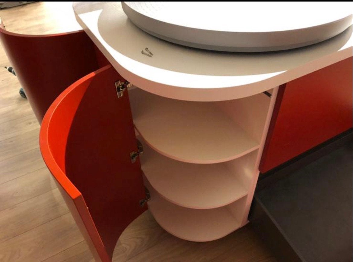 Foto 12 van Showroom keuken Beckerman mat rood en wit