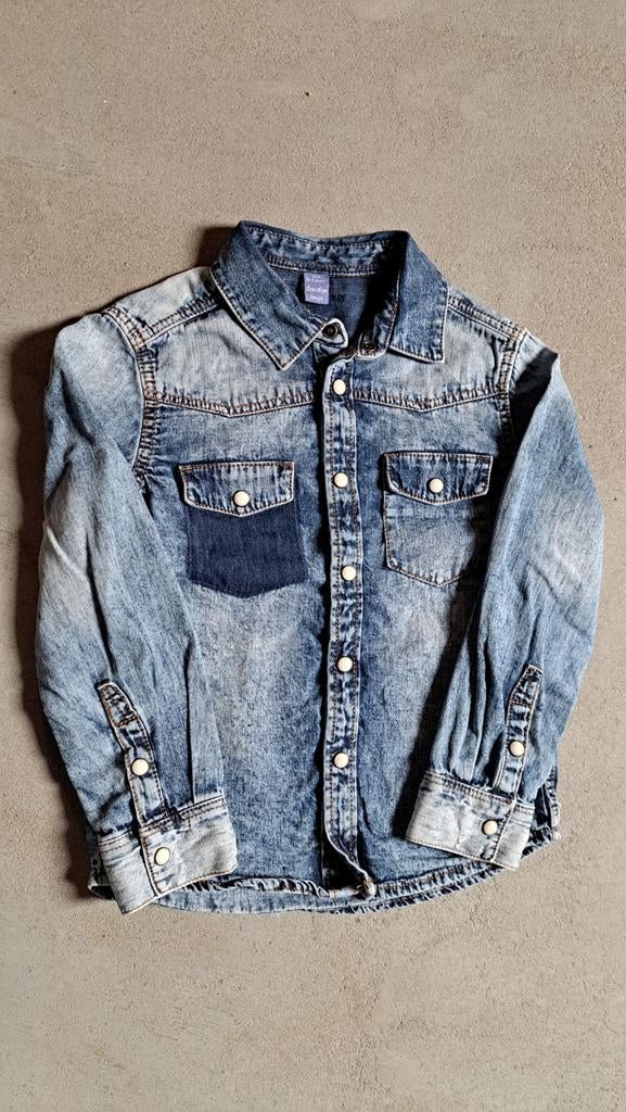 Spijkerblouse maat 122, Ophalen of Verzenden, Zo goed als nieuw, Jongen, Overhemd of Blouse