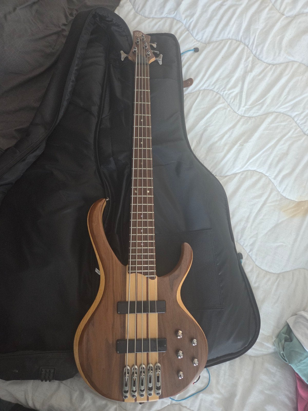 Ibanez BTB675 5-snarige basgitaar – uitstekende staat, Ophalen of Verzenden