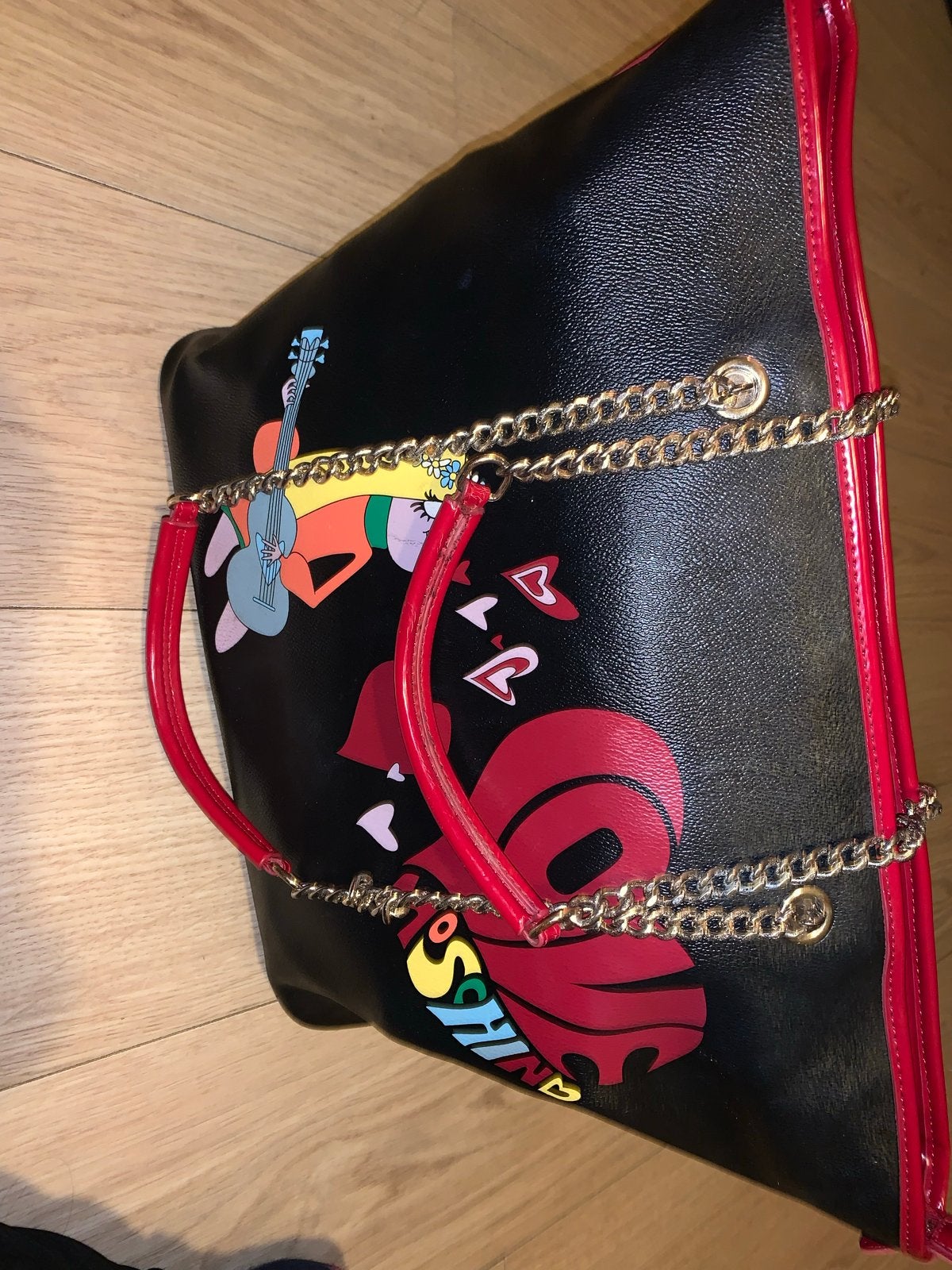 Love Moschino Shopper Tas Zwart met Rode Details, Sieraden, Tassen en Uiterlijk, Tassen | Damestassen, Ophalen of Verzenden, Zo goed als nieuw