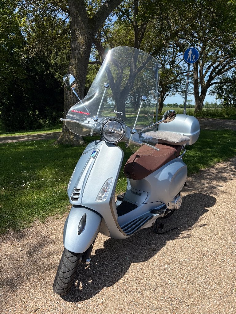 Vespa snorscooter - zeer nette staat, Fietsen en Brommers, Snorfietsen en Snorscooters, Ophalen, Zo goed als nieuw, Benzine, Vespa