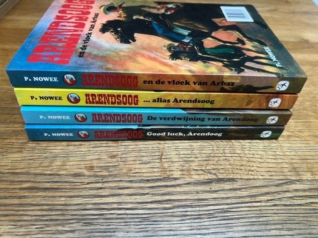 4 stuks jeugdboeken van Arendsoog en Witte Veder (pocket), Boeken, Ophalen of Verzenden, Nieuw, P.Nowee, Fictie