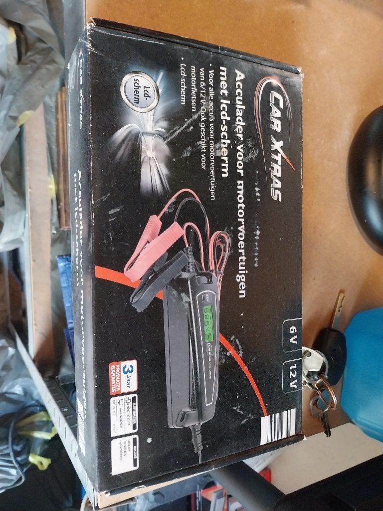Autobatterijlader, Ophalen