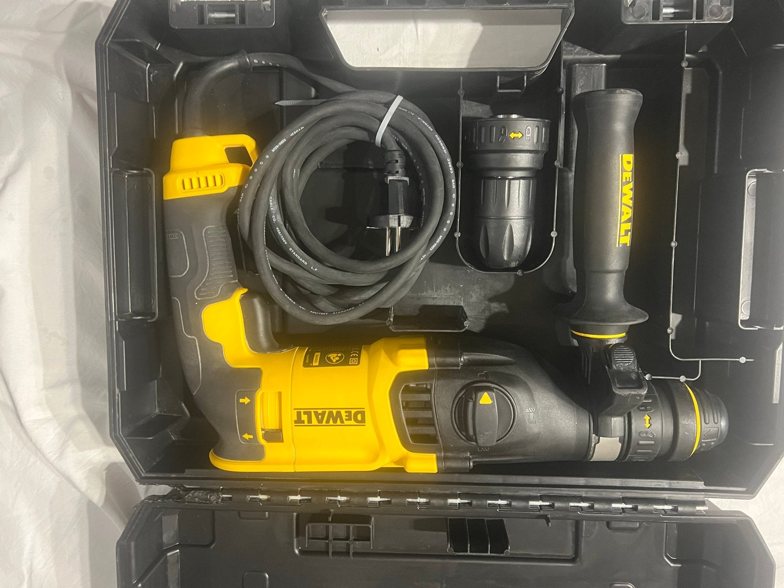 Dewalt D25134K Boorhamer 800W met SDS-Plus en snelspanboorho, 600 watt of meer, Boor- en/of Breekhamer, Ophalen of Verzenden, Zo goed als nieuw