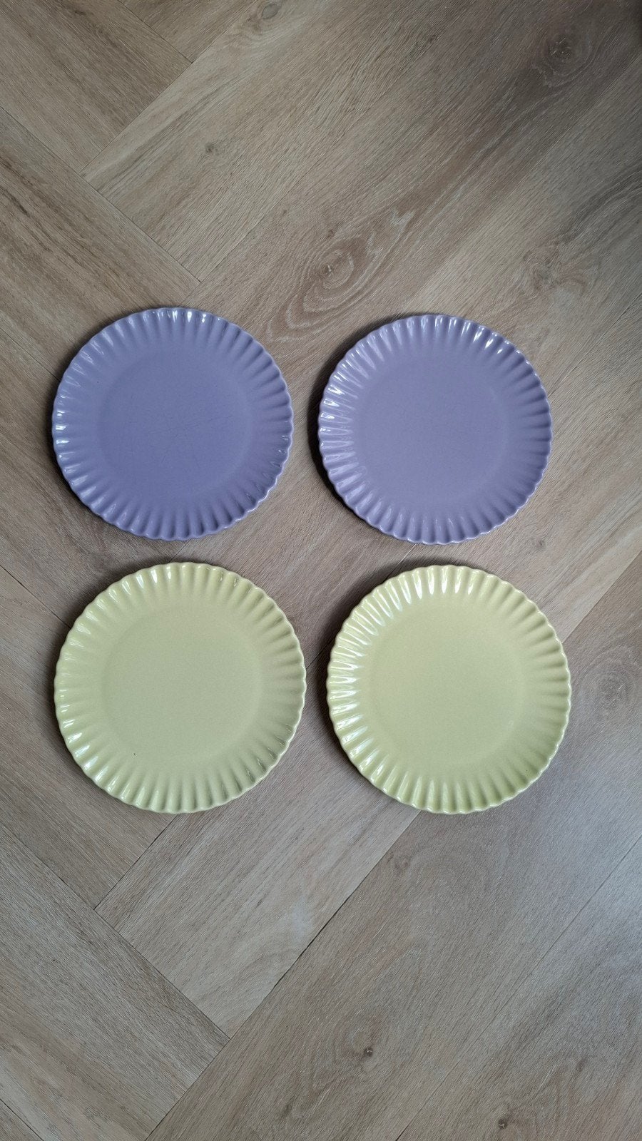 Set van 4 Albert Heijn borden - Geel en Paars, Ophalen of Verzenden, Overige stijlen, Bord(en)