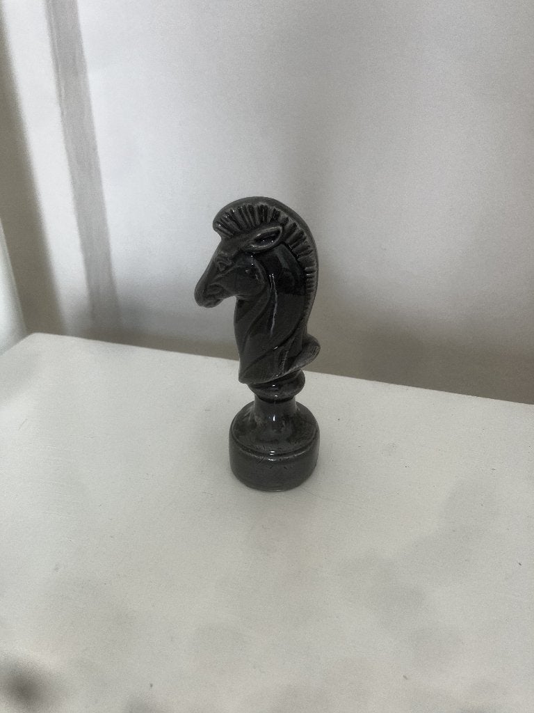 Zwarte/antriciet decoratief schaakstuk in vorm van paard, Ophalen of Verzenden, Zo goed als nieuw, Dier