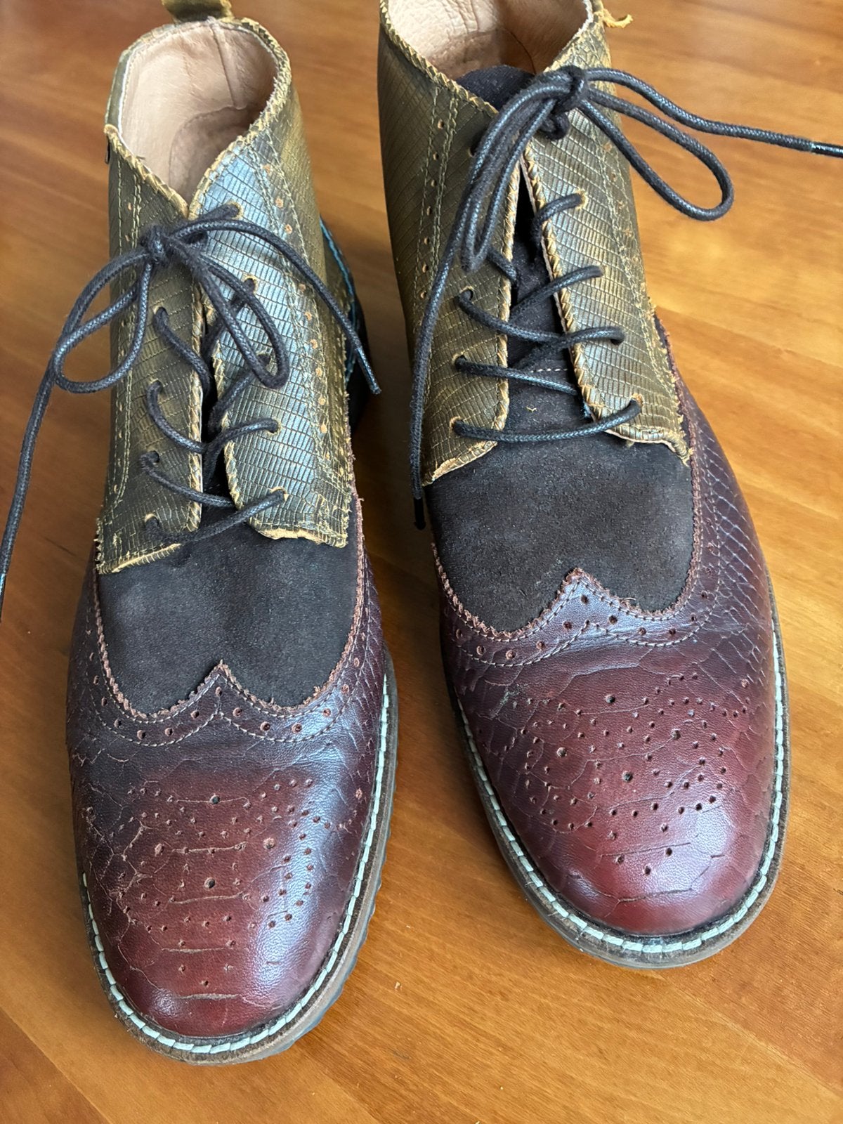 Halfhoge schoenen-meerkleurig- cycleur de luxe- mt 42, Bruin, Ophalen of Verzenden, Zo goed als nieuw, Veterschoenen