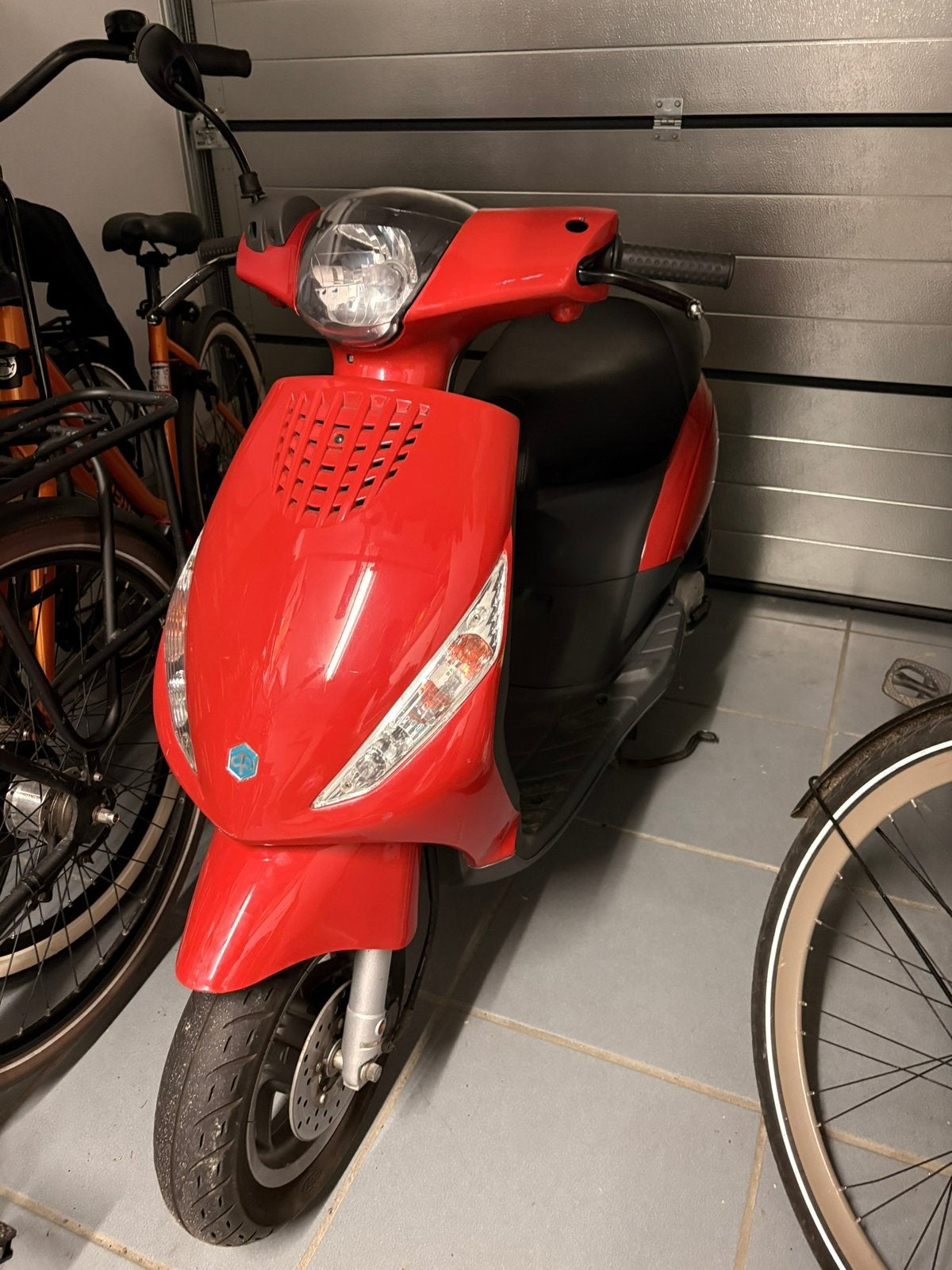 Kappenset piaggio zip rood, Ophalen, Gebruikt, Kap, Piaggio